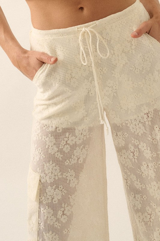 Tinsley Floral Lace crop