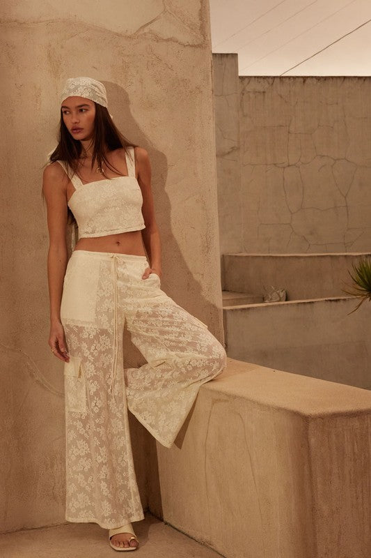 Tinsley Floral Lace crop
