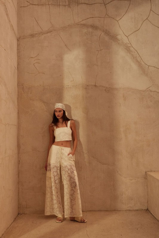 Tinsley Floral Lace crop