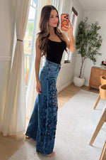 Amelia Floral Cutout jeans