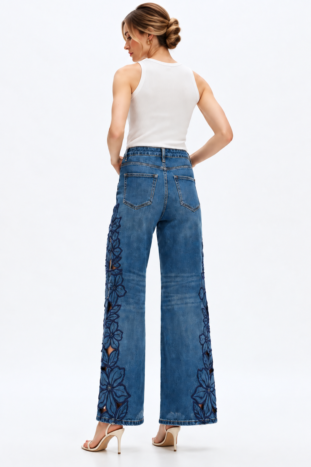 Amelia Floral Cutout jeans